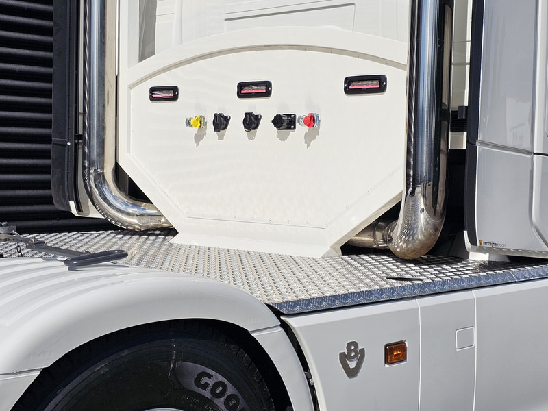 Tractor unit Scania T660 V8 6x4 TORPEDO / HAUBER / SHOW TRUCK: picture 8