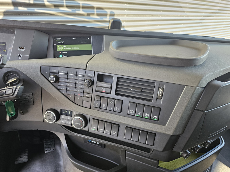 Leasing of Volvo FH16.650 / RETARDER / FULL AIR / NL-TRUCK Volvo FH16.650 / RETARDER / FULL AIR / NL-TRUCK: picture 16 Leasing of Volvo FH16.650 / RETARDER / FULL AIR / NL-TRUCK Volvo FH16.650 / RETARDER / FULL AIR / NL-TRUCK: picture 16