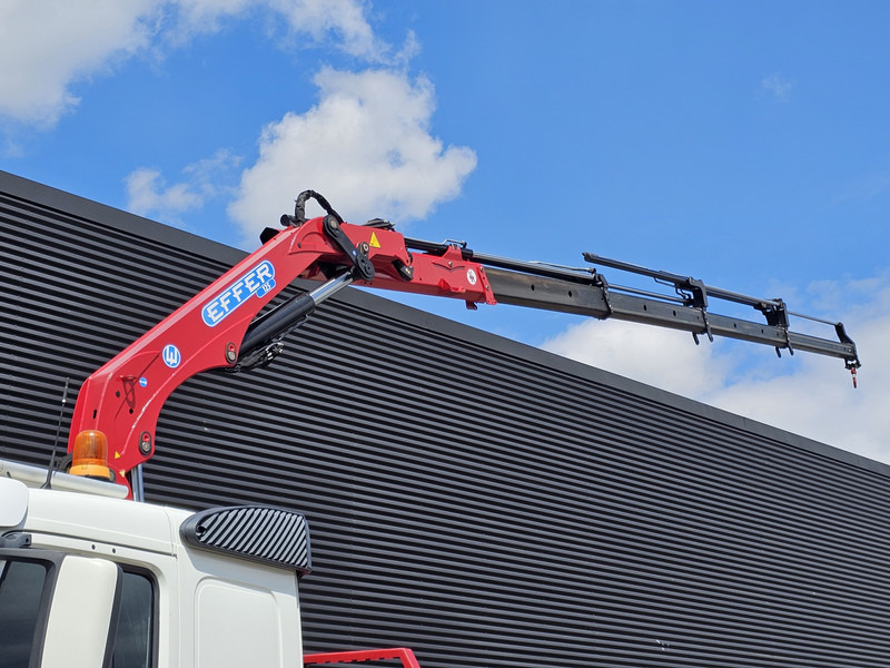 Volvo FM 330 4x2 / EFFER 12.5 t/m CRANE / KRAN - Dropside/ Flatbed truck, Crane truck: picture 2 Volvo FM 330 4x2 / EFFER 12.5 t/m CRANE / KRAN - Dropside/ Flatbed truck, Crane truck: picture 2