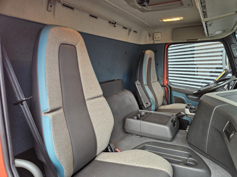 Leasing of Volvo FM 330 / PORTAAL / ABSETZKIPPER Volvo FM 330 / PORTAAL / ABSETZKIPPER: picture 13