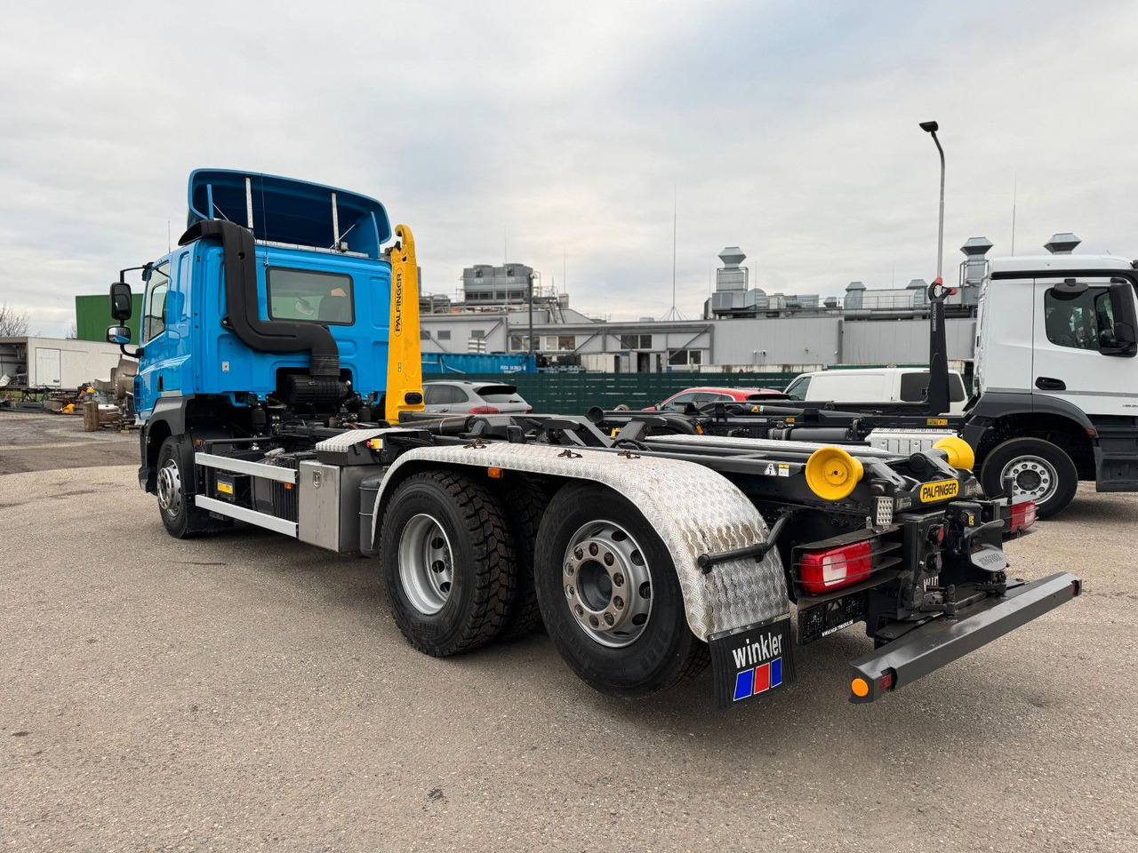 DAF CF 480 6X2 Abroller Funk 8 Stück neue Pirelli DAF CF 480 6X2 Abroller Funk 8 Stück neue Pirelli - Hook lift truck: picture 3 DAF CF 480 6X2 Abroller Funk 8 Stück neue Pirelli DAF CF 480 6X2 Abroller Funk 8 Stück neue Pirelli - Hook lift truck: picture 3