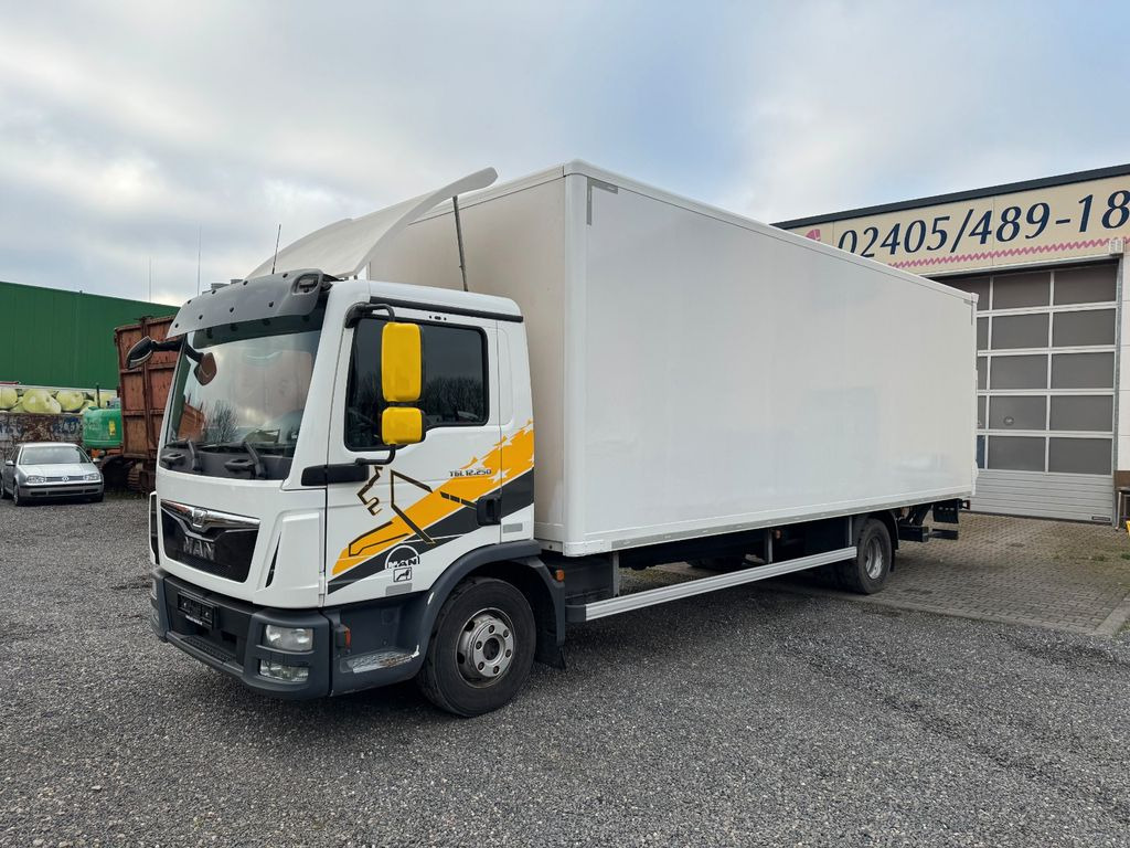MAN 12.250 4X2 Koffer LBW Klima Diff.Sperre AHK - Box truck: picture 1 MAN 12.250 4X2 Koffer LBW Klima Diff.Sperre AHK - Box truck: picture 1