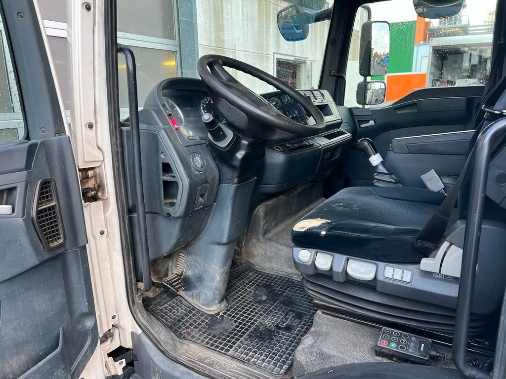 MAN 8.180 4X2 offene Pritsche MAN 8.180 4X2 offene Pritsche - Open body delivery van: picture 5 MAN 8.180 4X2 offene Pritsche MAN 8.180 4X2 offene Pritsche - Open body delivery van: picture 5