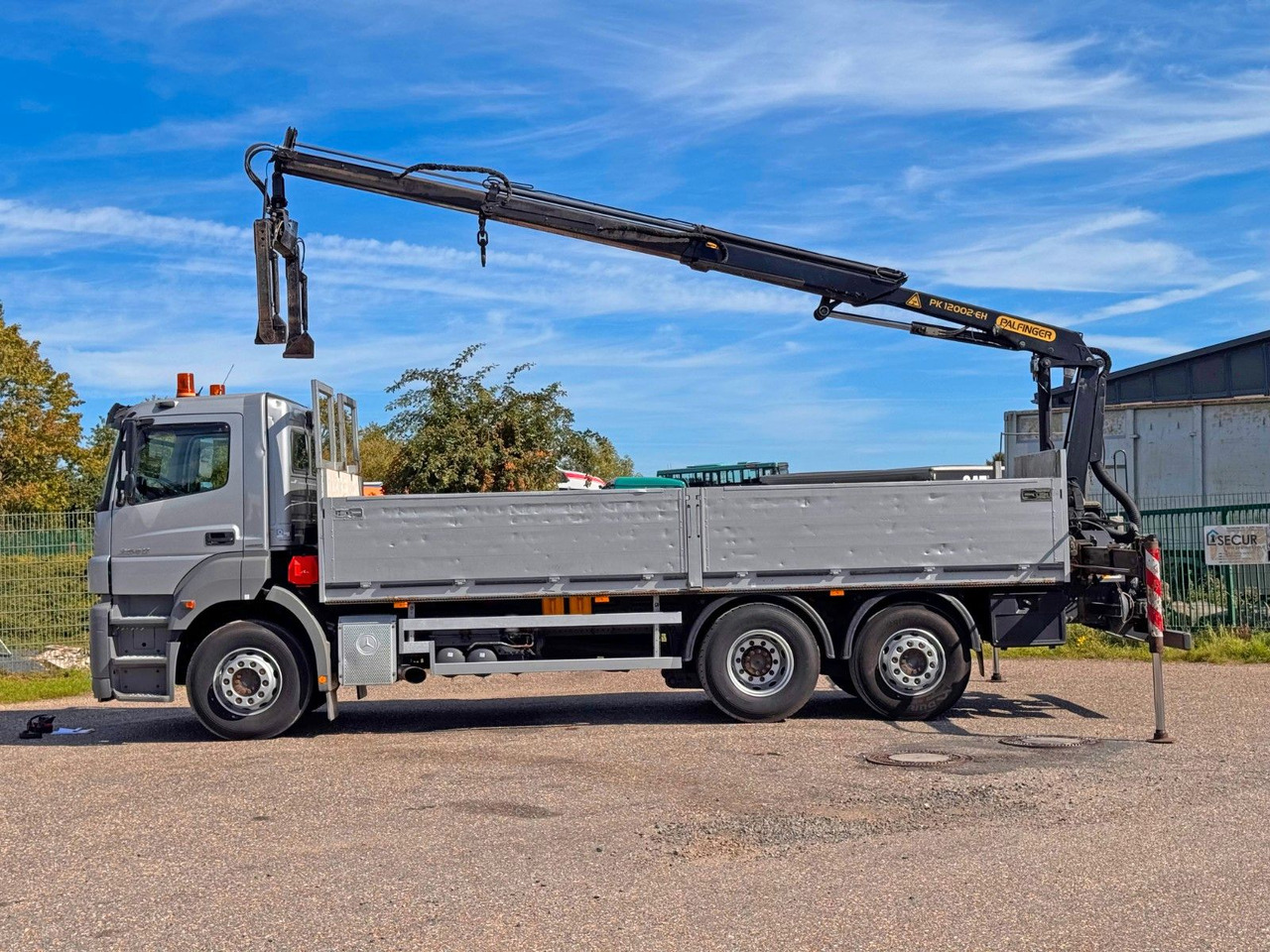 Mercedes-Benz 2540 6X2 Pritsche Palfinger PK 12002 mit Funk - Crane truck: picture 1 Mercedes-Benz 2540 6X2 Pritsche Palfinger PK 12002 mit Funk - Crane truck: picture 1