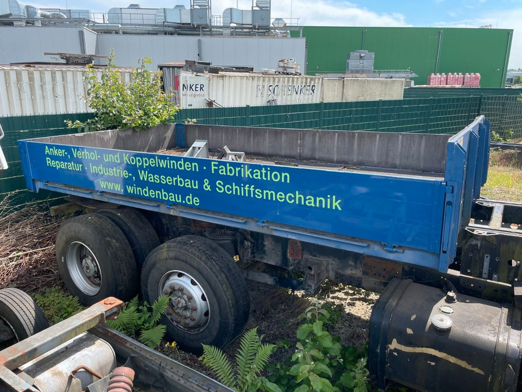 Pritsche lose mit Kransockel - Dropside/ Flatbed truck: picture 2 Pritsche lose mit Kransockel - Dropside/ Flatbed truck: picture 2