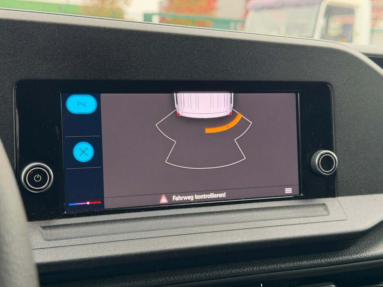 Leasing of  Volkswagen Caddy 4x2 | 2,0 TDI | Klima | PDC | Spurhalteass Volkswagen Caddy 4x2 | 2,0 TDI | Klima | PDC | Spurhalteass: picture 14