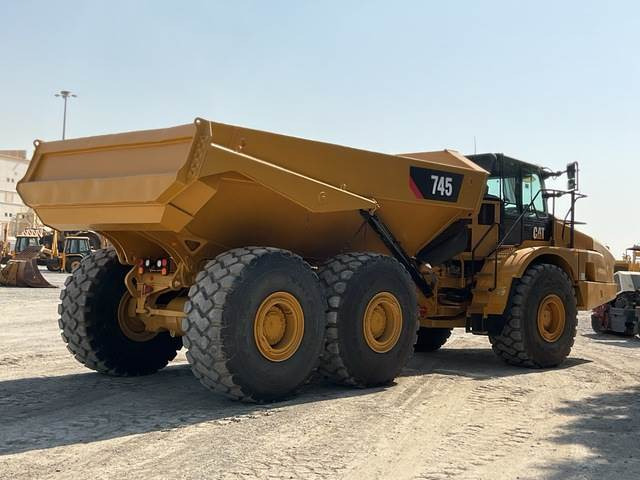 CAT 745 - Articulated dump truck: picture 3 CAT 745 - Articulated dump truck: picture 3
