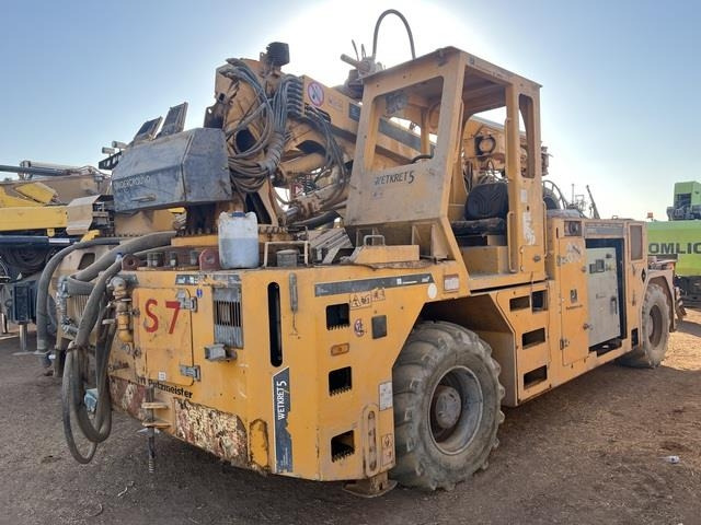 Putzmeister WETKRET5 - Concrete pump truck: picture 1 Putzmeister WETKRET5 - Concrete pump truck: picture 1