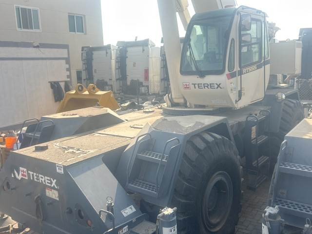Rough terrain crane Terex RT555: picture 8