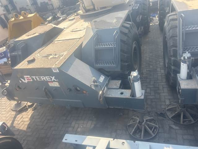 Rough terrain crane Terex RT555: picture 20