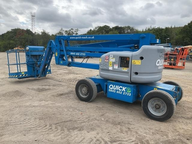 Genie Z45/25 - Articulated boom lift: picture 2 Genie Z45/25 - Articulated boom lift: picture 2