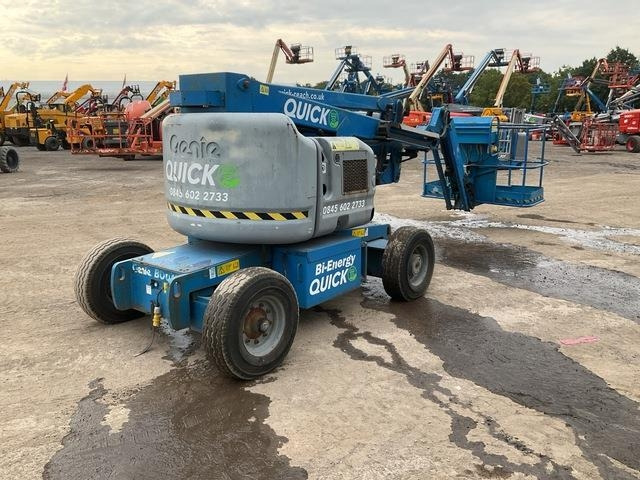 Genie Z45/25J - Articulated boom lift: picture 3 Genie Z45/25J - Articulated boom lift: picture 3
