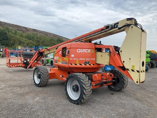 JLG 600AJ - Articulated boom lift: picture 2 JLG 600AJ - Articulated boom lift: picture 2