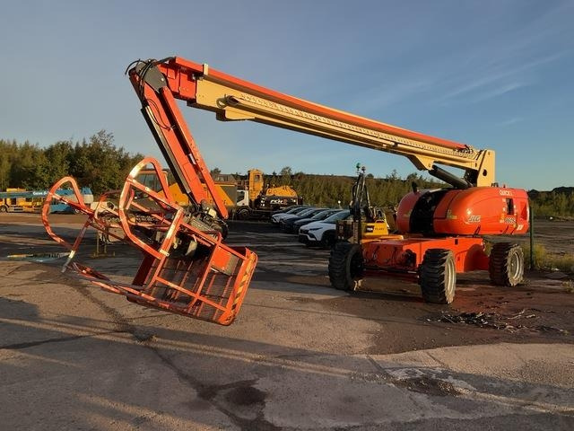 JLG 860SJ - Articulated boom lift: picture 1 JLG 860SJ - Articulated boom lift: picture 1