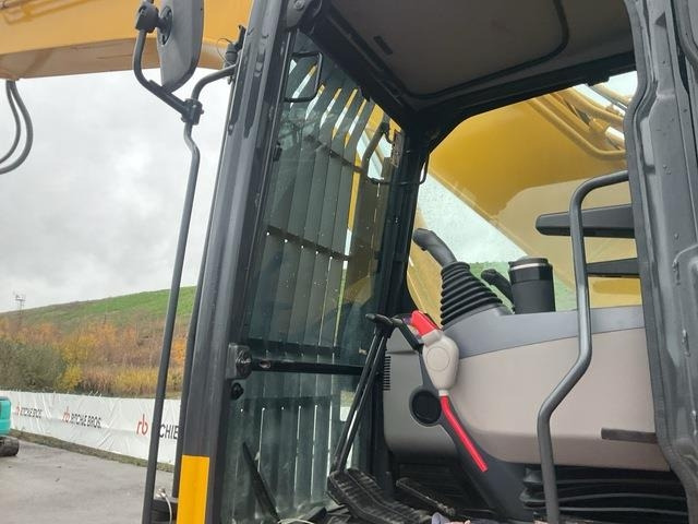 Crawler excavator Komatsu HB365LC-3EO: picture 18 Crawler excavator Komatsu HB365LC-3EO: picture 18