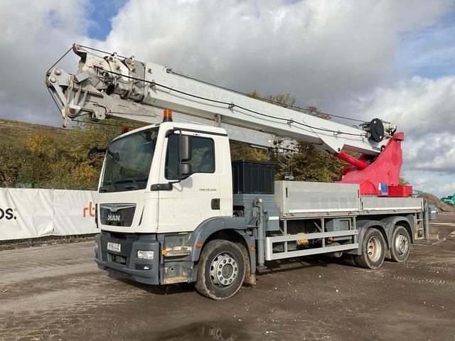 MAN TGM26.290 - Crane truck: picture 1 MAN TGM26.290 - Crane truck: picture 1