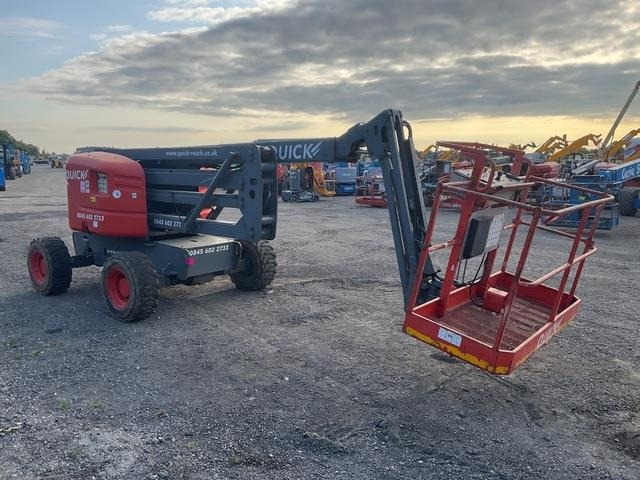 SkyJack SJ51AJ - Articulated boom lift: picture 4 SkyJack SJ51AJ - Articulated boom lift: picture 4