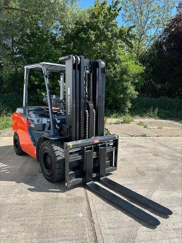 Toyota 8FD45F - Diesel forklift: picture 3 Toyota 8FD45F - Diesel forklift: picture 3