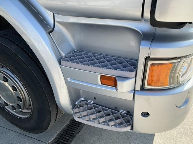 Truck mounted aerial platform Scania P410LB: picture 10