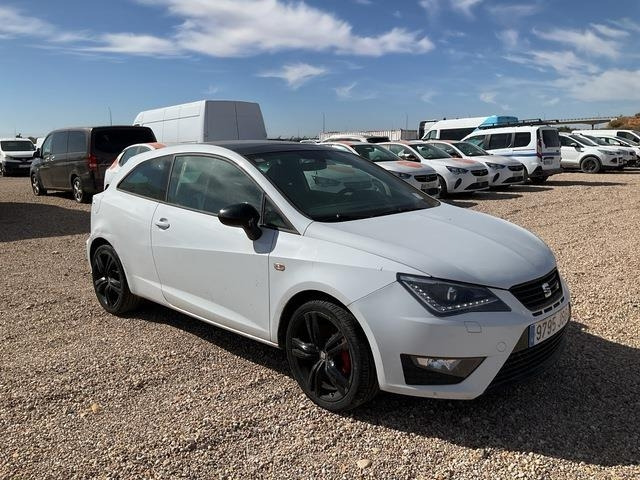 Seat Ibiza - Car: picture 4 Seat Ibiza - Car: picture 4