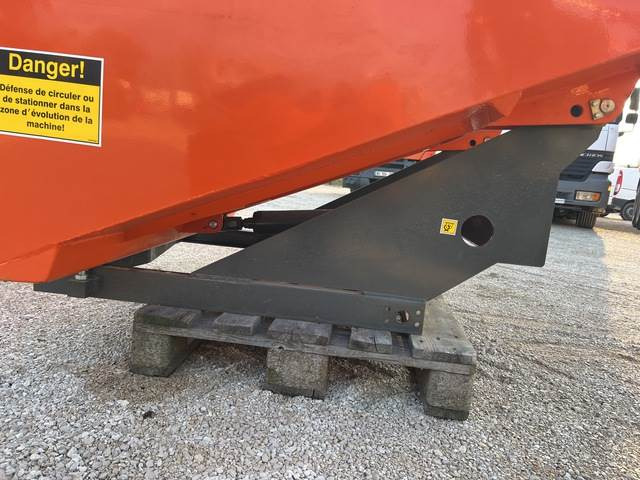 Tipping skip Ausa: picture 12