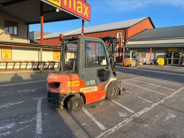 Toyota 02-7FDF25 - Diesel forklift: picture 3 Toyota 02-7FDF25 - Diesel forklift: picture 3