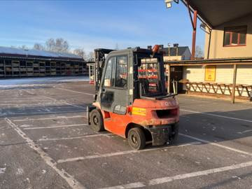 Toyota 02-7FDF25 - Diesel forklift: picture 2 Toyota 02-7FDF25 - Diesel forklift: picture 2