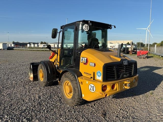 CAT 906 - Wheel loader: picture 2 CAT 906 - Wheel loader: picture 2