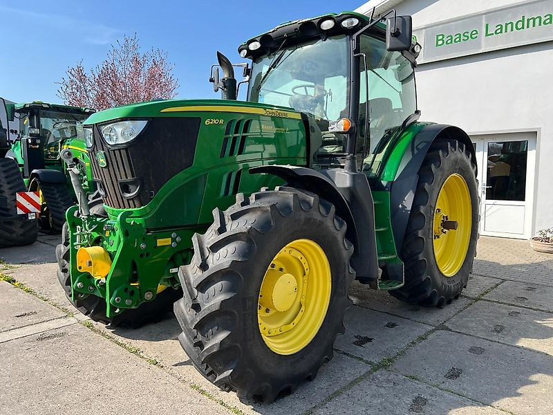 John Deere 6210R Frontzapfwelle - Farm tractor: picture 2 John Deere 6210R Frontzapfwelle - Farm tractor: picture 2