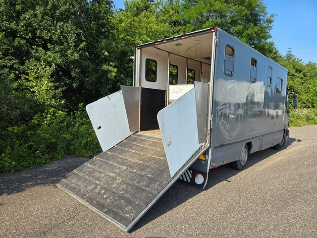 IVECO 75E - Livestock truck: picture 5 IVECO 75E - Livestock truck: picture 5