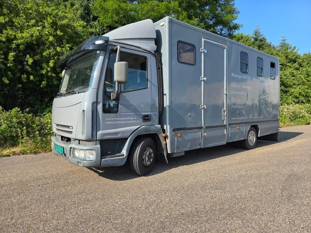 IVECO 75E - Livestock truck: picture 3 IVECO 75E - Livestock truck: picture 3