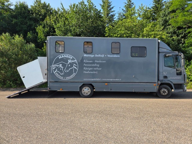 IVECO 75E - Livestock truck: picture 4 IVECO 75E - Livestock truck: picture 4