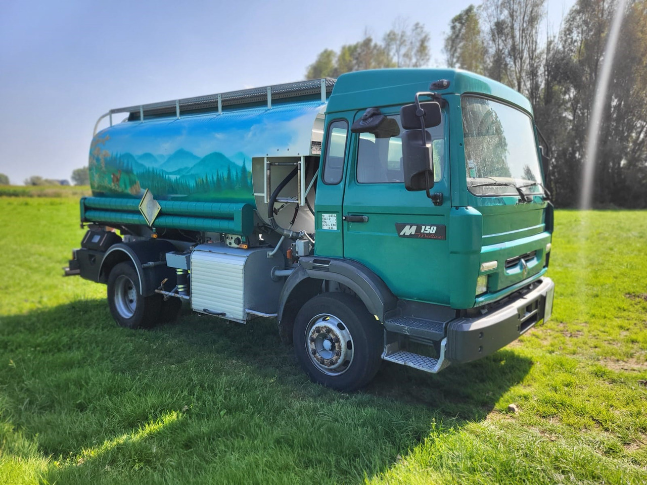 Renault Midliner 150 - Tanker truck: picture 3 Renault Midliner 150 - Tanker truck: picture 3