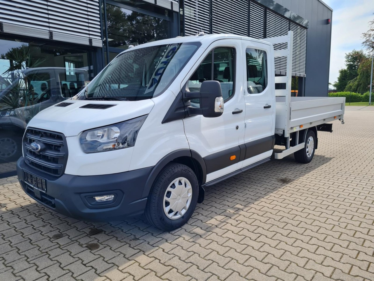 Ford Transit 350 Doka L3 L4 Trend RWD AHK KLIMA TEMPOMAT - Open body delivery van, Crew cab van: picture 2 Ford Transit 350 Doka L3 L4 Trend RWD AHK KLIMA TEMPOMAT - Open body delivery van, Crew cab van: picture 2