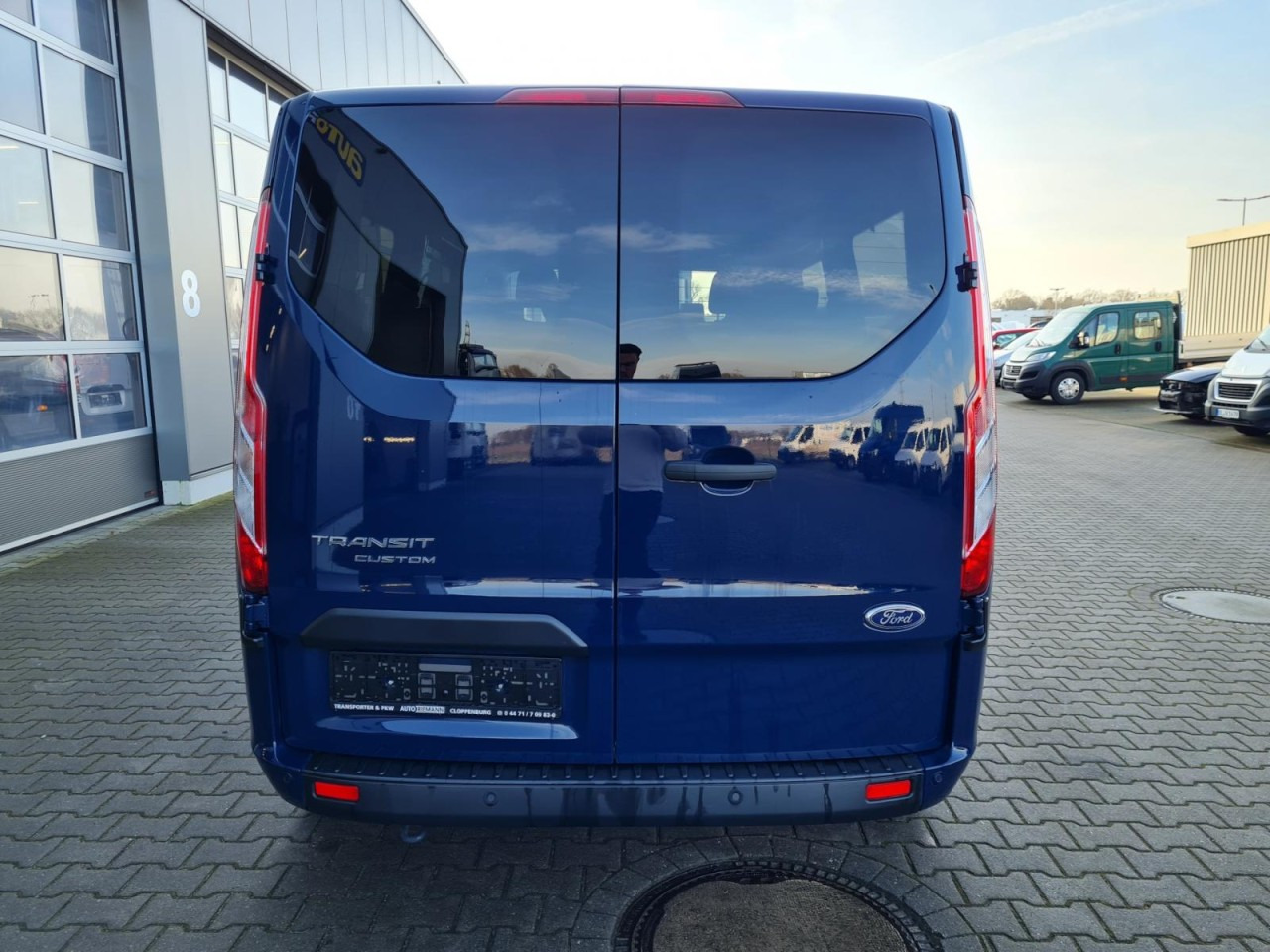 Ford Transit Custom Kombi 320 L2 Trend 9 Sitze PDC - Minibus, People carrier: picture 5 Ford Transit Custom Kombi 320 L2 Trend 9 Sitze PDC - Minibus, People carrier: picture 5