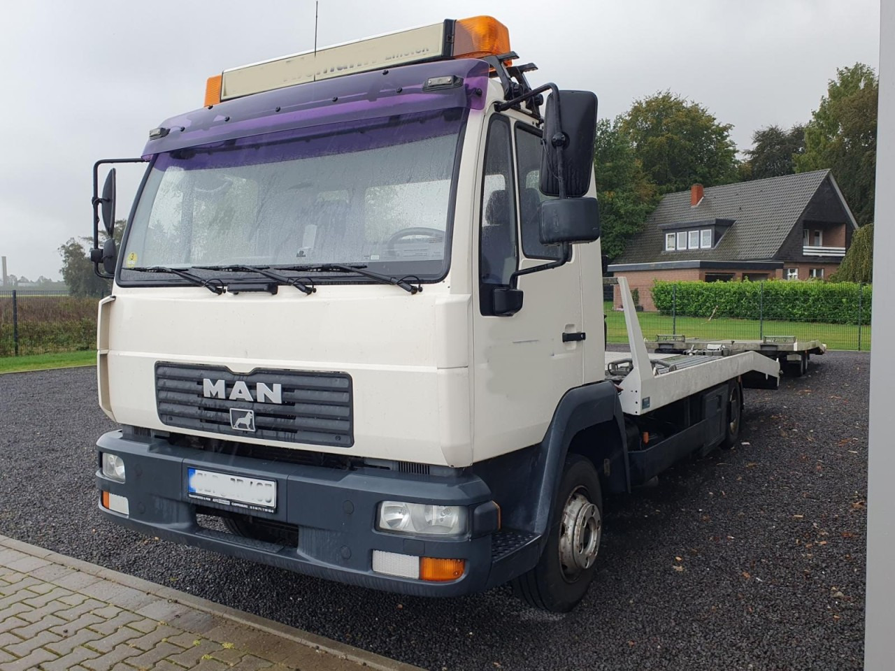 Man LE 8.180 Autotransporter evtl. mit Anhänger - Car transporter truck: picture 2 Man LE 8.180 Autotransporter evtl. mit Anhänger - Car transporter truck: picture 2