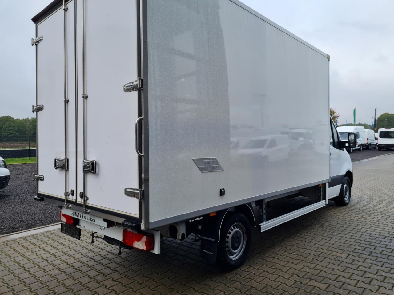 Mercedes-Benz Sprinter 315 CDI Koffer RWD KLIMA TEMPOMAT - Closed box van: picture 4 Mercedes-Benz Sprinter 315 CDI Koffer RWD KLIMA TEMPOMAT - Closed box van: picture 4