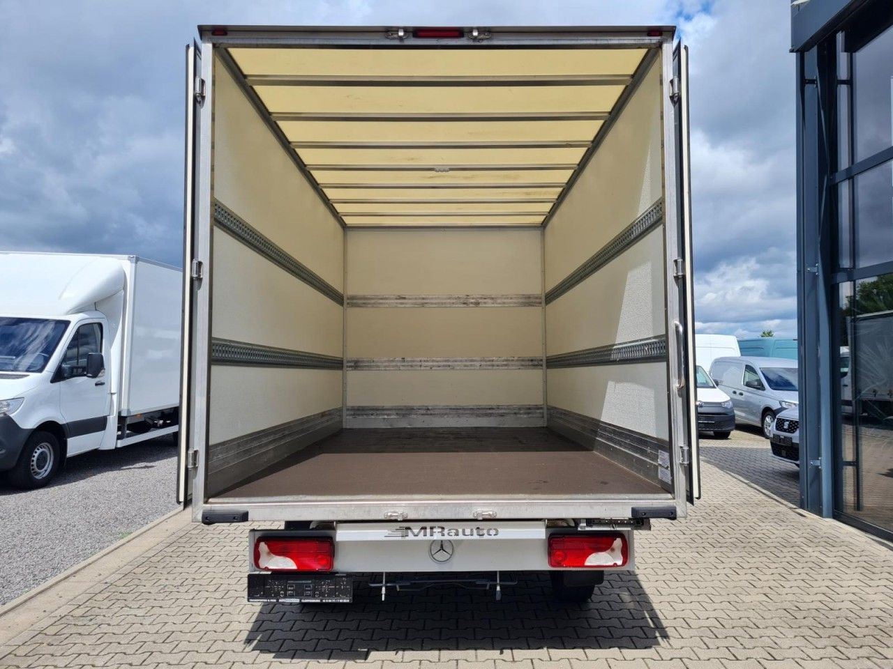 Mercedes-Benz Sprinter 315 CDI Koffer RWD KLIMA TEMPOMAT RWD - Closed box van: picture 5 Mercedes-Benz Sprinter 315 CDI Koffer RWD KLIMA TEMPOMAT RWD - Closed box van: picture 5