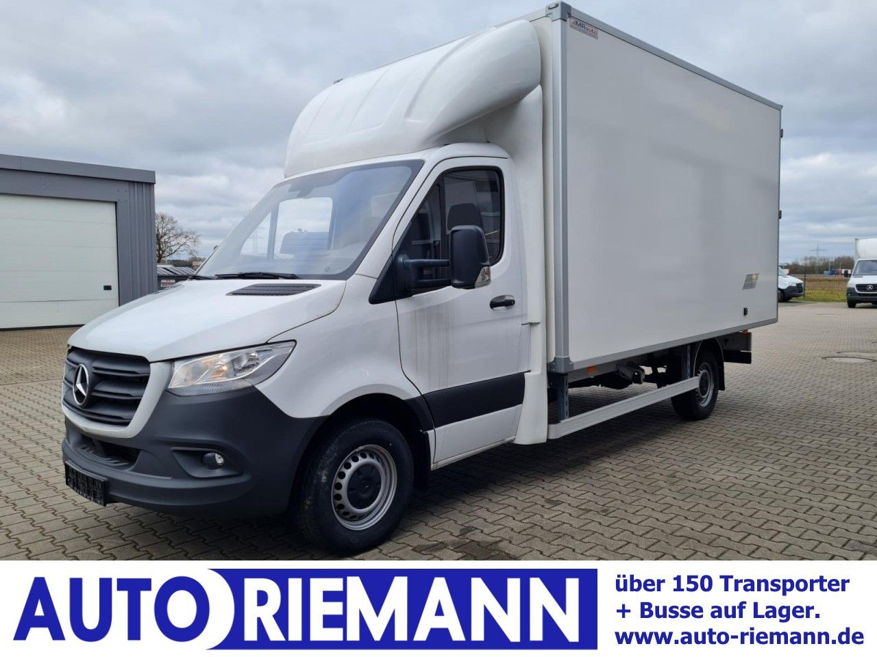 Mercedes-Benz Sprinter 315 CDi Koffer lang MBux Klima - Closed box van: picture 1 Mercedes-Benz Sprinter 315 CDi Koffer lang MBux Klima - Closed box van: picture 1
