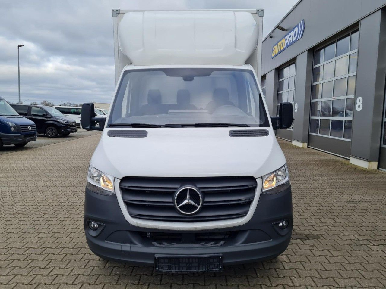 Mercedes-Benz Sprinter 315 CDi Koffer lang MBux Klima - Closed box van: picture 2 Mercedes-Benz Sprinter 315 CDi Koffer lang MBux Klima - Closed box van: picture 2