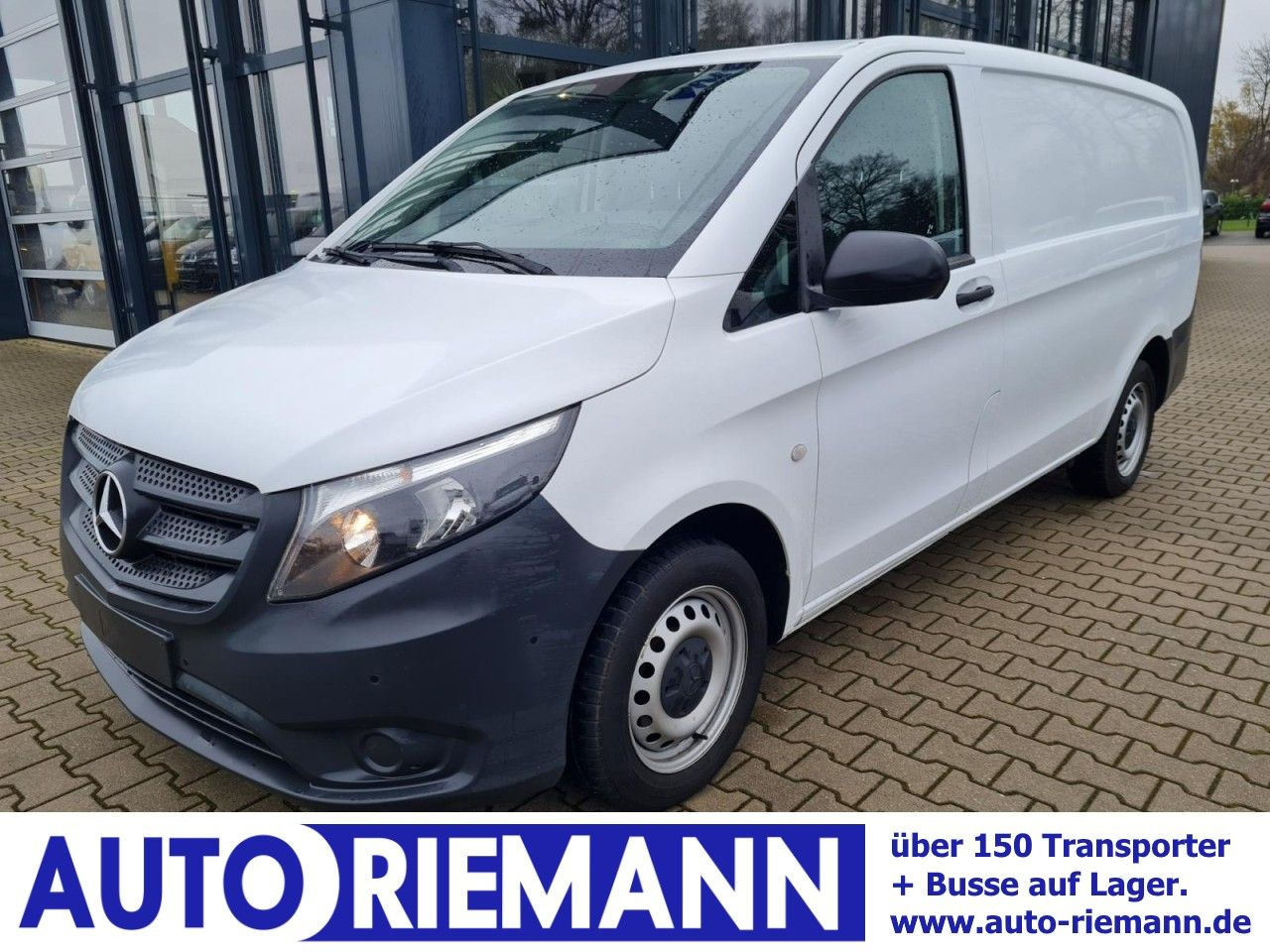 Mercedes-Benz Vito 116 CDI lang KLIMA TEMPOMAT Navi 3 Sitzer - Small van: picture 1 Mercedes-Benz Vito 116 CDI lang KLIMA TEMPOMAT Navi 3 Sitzer - Small van: picture 1