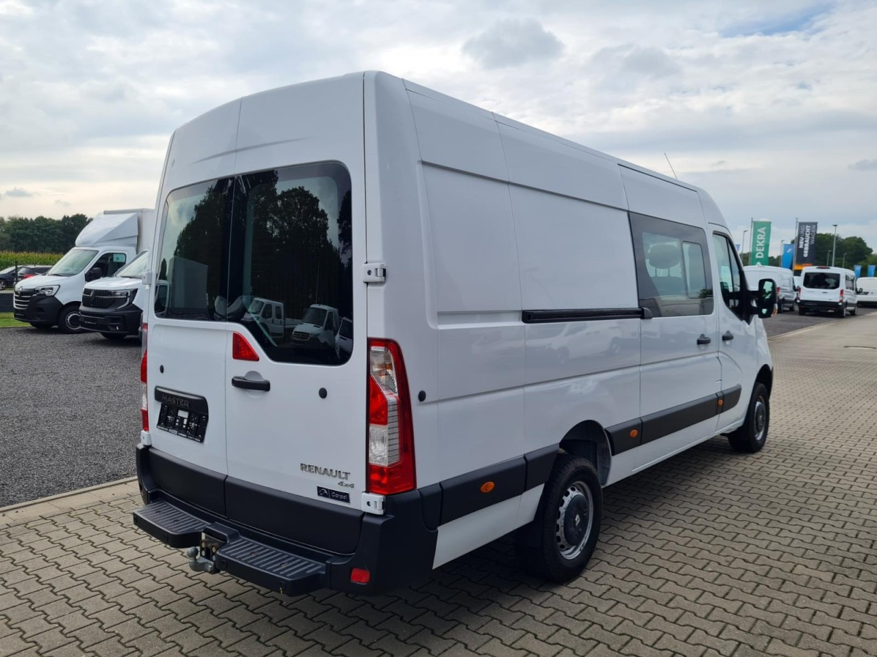Renault Master 35 Kasten LR Doka 6-Sitze 4x4 Allrad AHK KLIMA PDC - Panel van, Crew cab van: picture 4 Renault Master 35 Kasten LR Doka 6-Sitze 4x4 Allrad AHK KLIMA PDC - Panel van, Crew cab van: picture 4