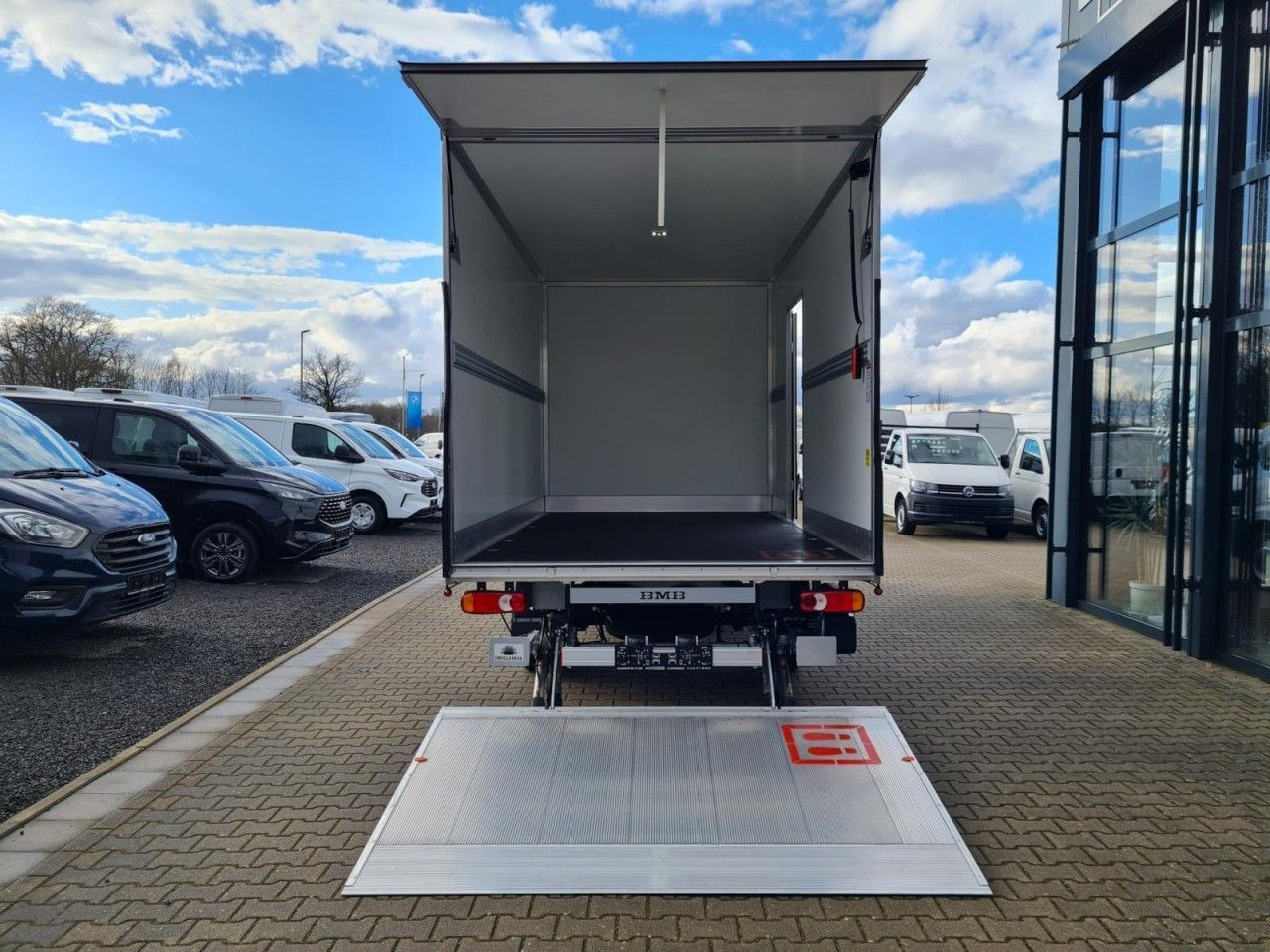Renault Master 35 New Möbel Koffer LBW LUFTFEDERUNG KAME - Closed box van: picture 5 Renault Master 35 New Möbel Koffer LBW LUFTFEDERUNG KAME - Closed box van: picture 5