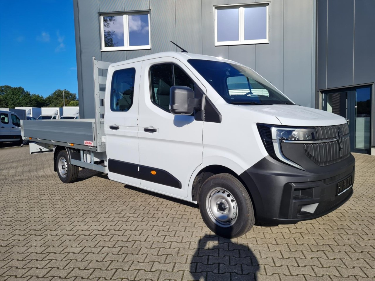 Renault Master New 3,5t Doka dCi 170 L3H1 Lang - Open body delivery van, Crew cab van: picture 3 Renault Master New 3,5t Doka dCi 170 L3H1 Lang - Open body delivery van, Crew cab van: picture 3