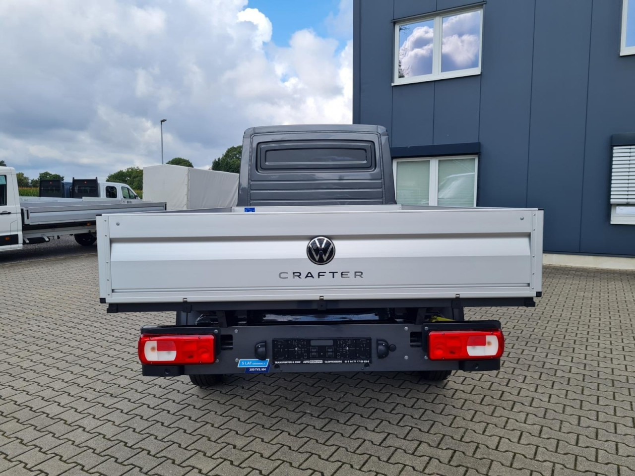 Volkswagen Crafter 35 Doka 7-Sitze MAXI L4 KLIMA TEMPOMAT - Open body delivery van, Crew cab van: picture 5 Volkswagen Crafter 35 Doka 7-Sitze MAXI L4 KLIMA TEMPOMAT - Open body delivery van, Crew cab van: picture 5