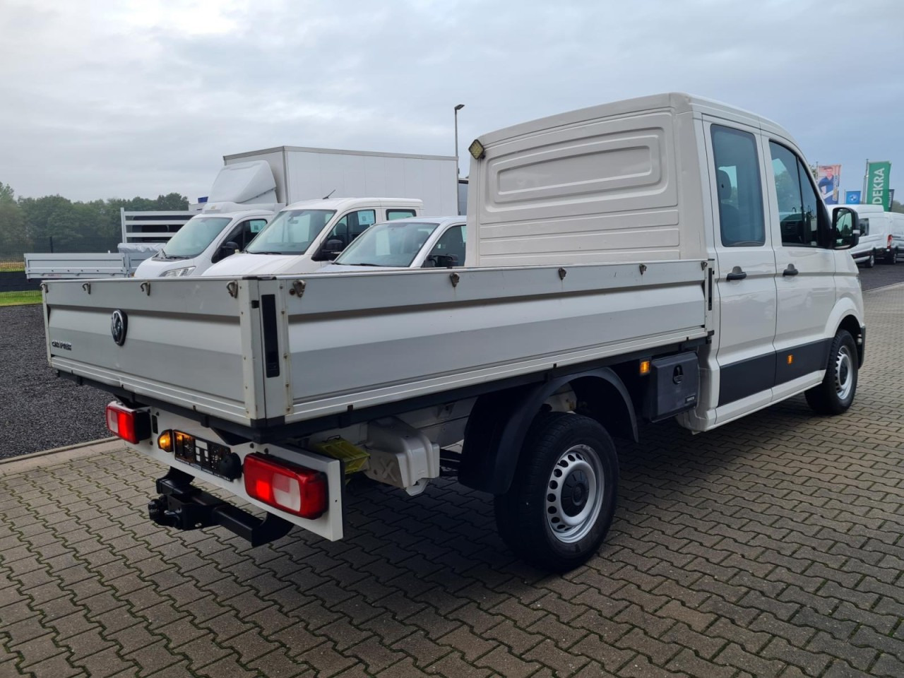 Volkswagen Crafter 35 Doka MR Pritsche AHK Klima 7 Sitzer - Open body delivery van, Crew cab van: picture 5 Volkswagen Crafter 35 Doka MR Pritsche AHK Klima 7 Sitzer - Open body delivery van, Crew cab van: picture 5