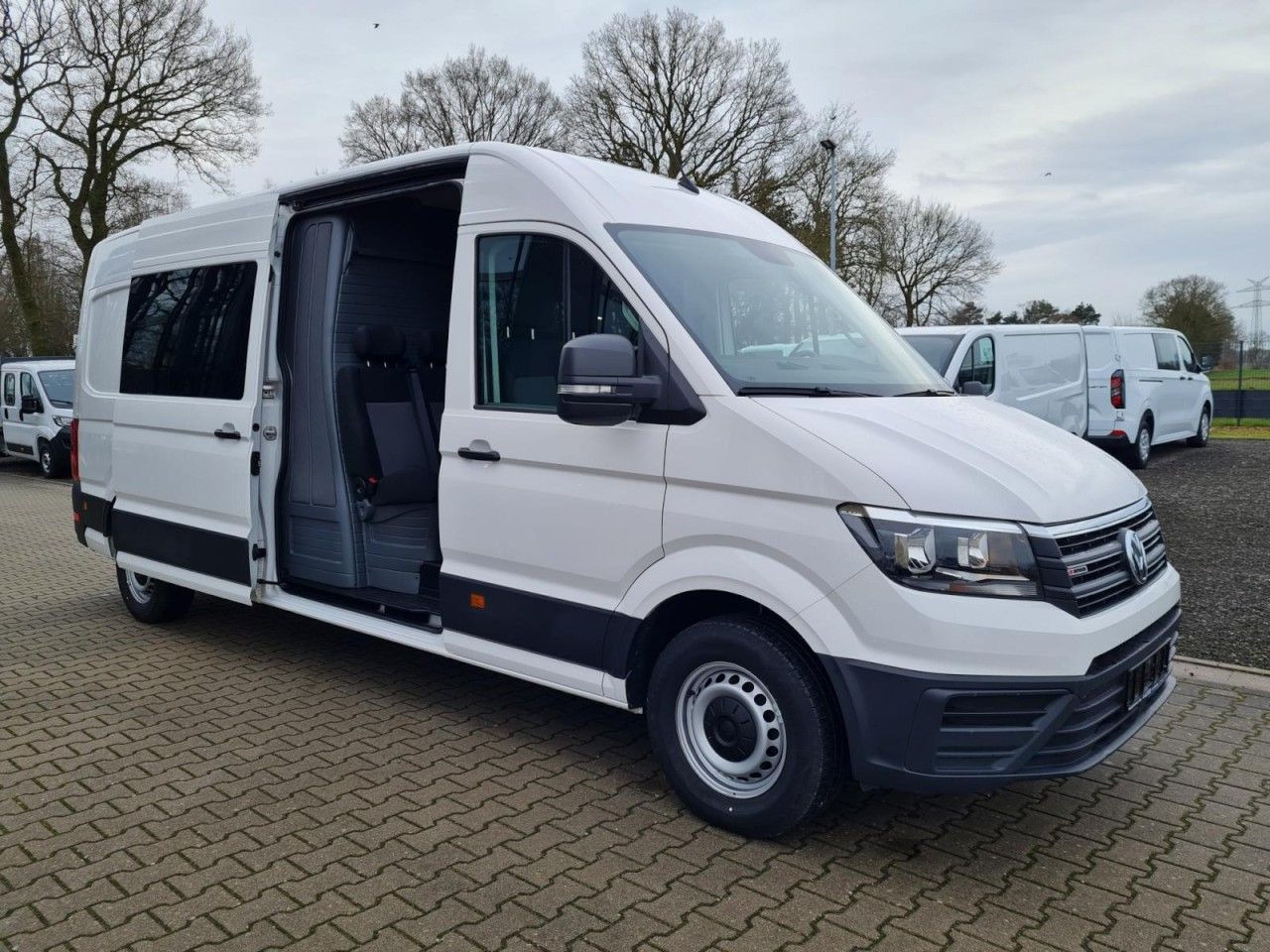 Volkswagen Crafter 35 Kasten 4MOTION L4H3 Plus Doka 7-Sitze - Panel van, Crew cab van: picture 3 Volkswagen Crafter 35 Kasten 4MOTION L4H3 Plus Doka 7-Sitze - Panel van, Crew cab van: picture 3