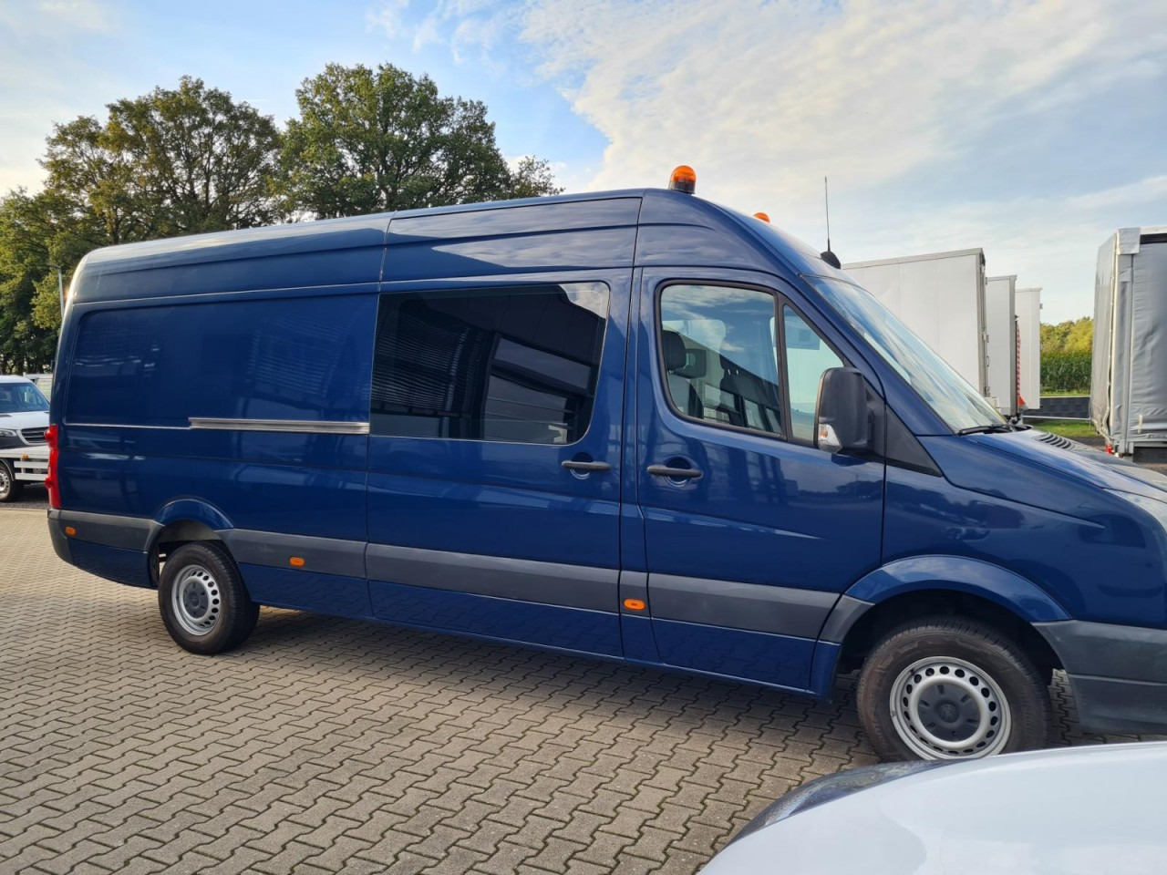 Volkswagen Crafter 35 Kasten Doka 5 Sitze AHK 3.5to REGALSYSTEM - Panel van, Crew cab van: picture 3 Volkswagen Crafter 35 Kasten Doka 5 Sitze AHK 3.5to REGALSYSTEM - Panel van, Crew cab van: picture 3