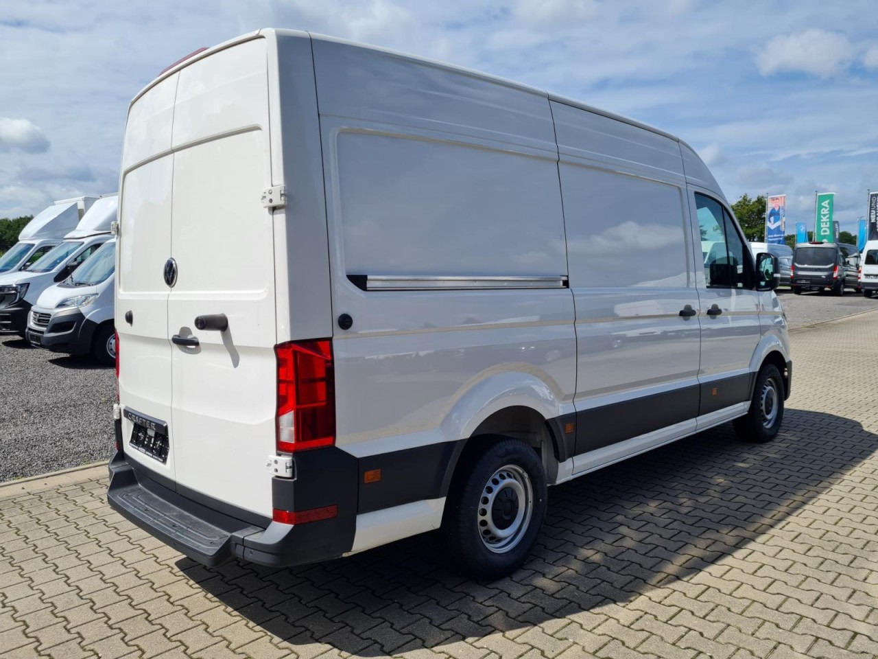 Volkswagen Crafter 35 Kasten MR L3H3 KLIMA KOMFORT PDC TEMPOMAT - Panel van: picture 4 Volkswagen Crafter 35 Kasten MR L3H3 KLIMA KOMFORT PDC TEMPOMAT - Panel van: picture 4