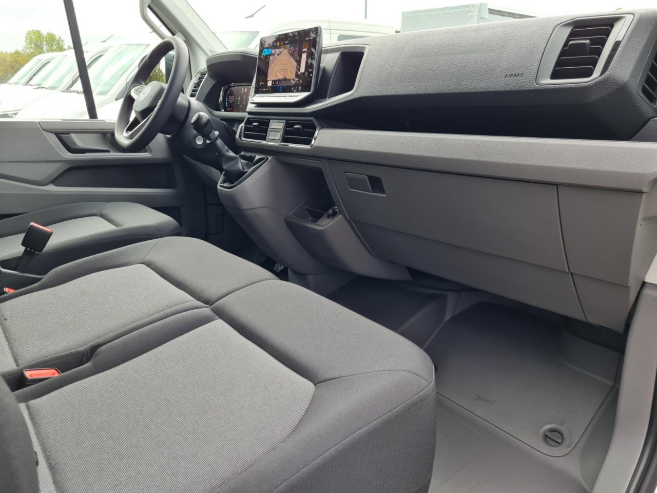 Leasing of  Volkswagen Crafter 35 Kasten TDI MR L3H3 STANDHEIZ AHK Volkswagen Crafter 35 Kasten TDI MR L3H3 STANDHEIZ AHK: picture 14